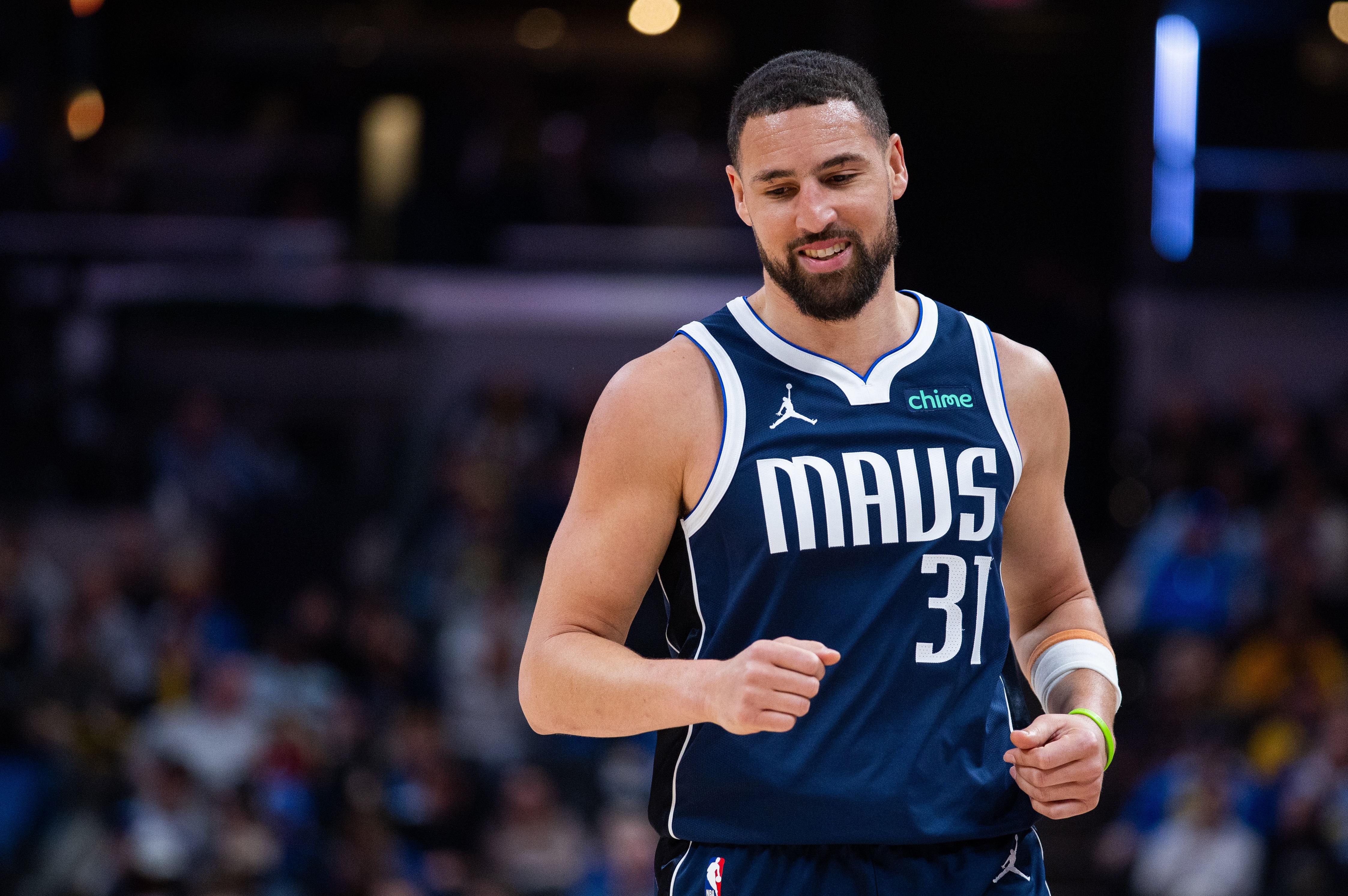 开云体育官网-场均11.9分2.3板！独行侠客战灰熊 克莱轮休不会出战